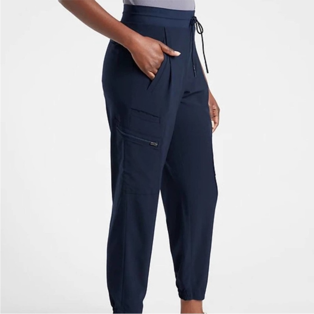 Athleta NWOT Venture Mid Rise Pant Navy Blue Size 12P